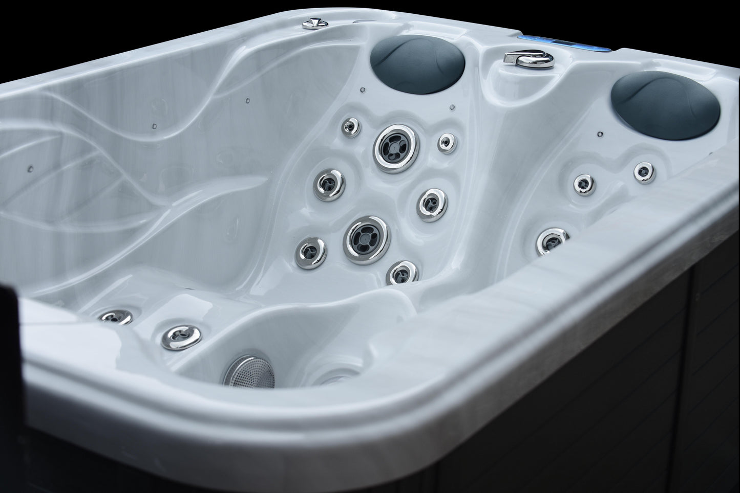 Canterbury Spa -The Meditate 3 Person