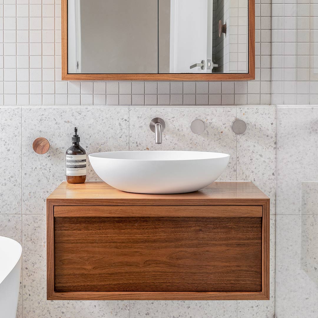 Wall Mounted Bath Spout