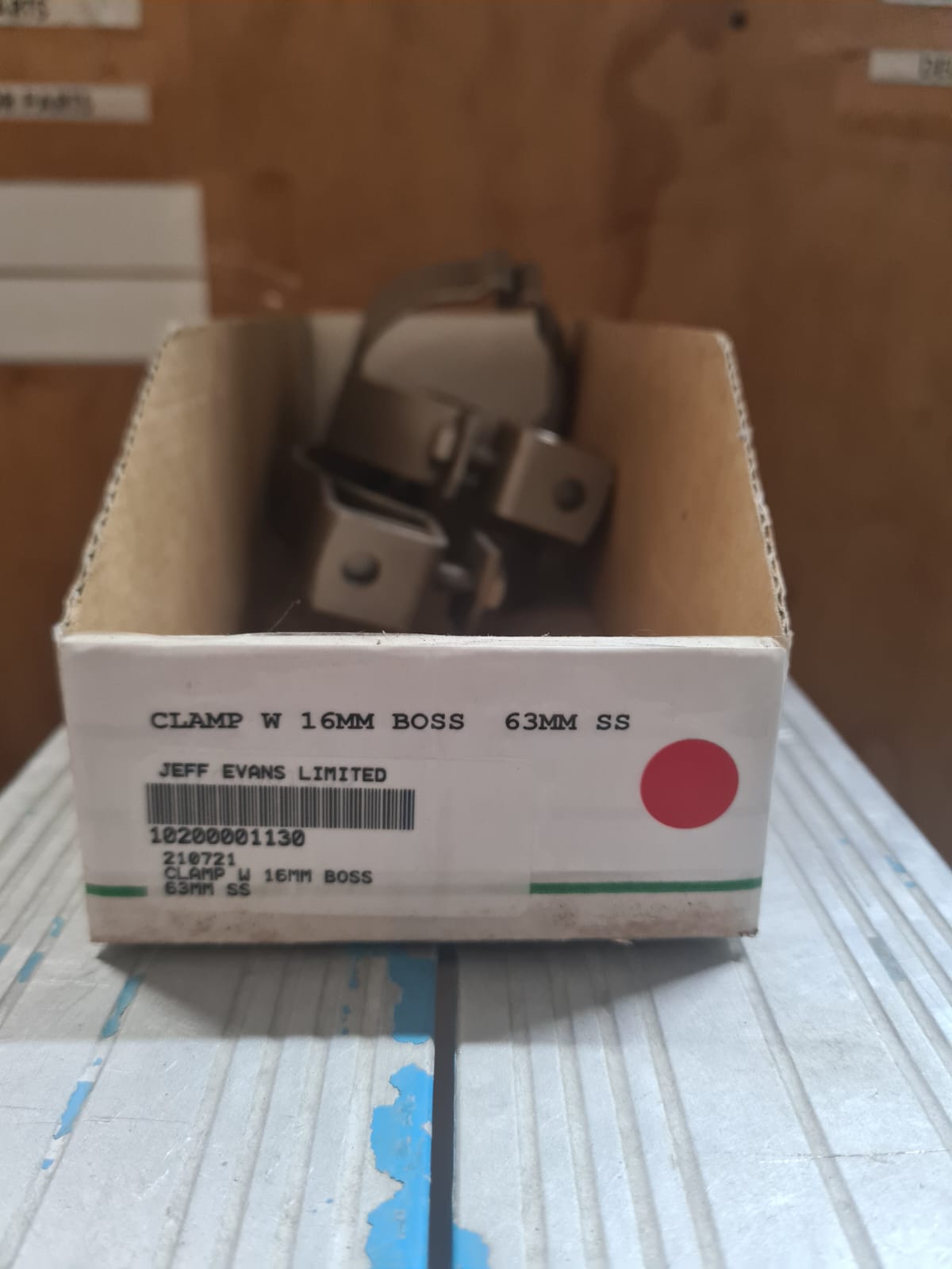 Rural - Clamp w 16mm Boss 63mm SS